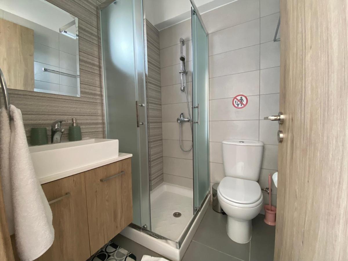 Silver Line 1-Bedroom Apartment In Larnaca Exterior photo