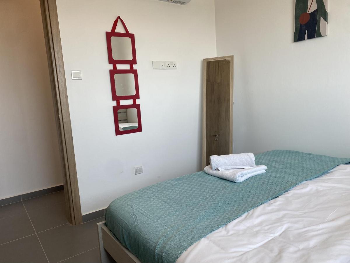 Silver Line 1-Bedroom Apartment In Larnaca Exterior photo