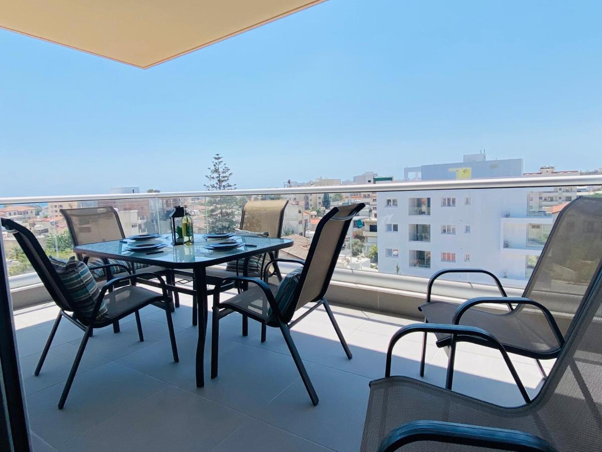 Silver Line 1-Bedroom Apartment In Larnaca Exterior photo